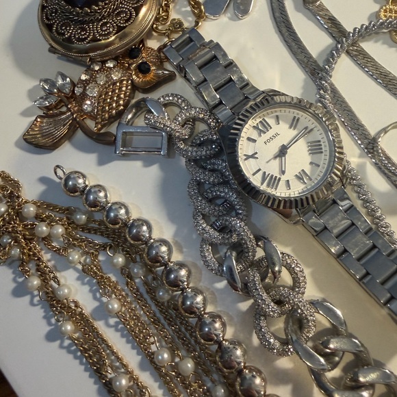 Large Jewelry Lot Elegant Gold and Silver Jewelry Collection - Picture 4 of 11